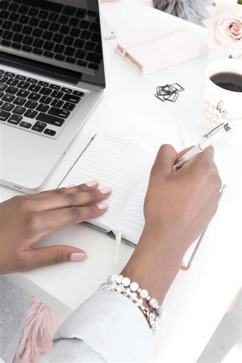 47 an hour is how much a year 6