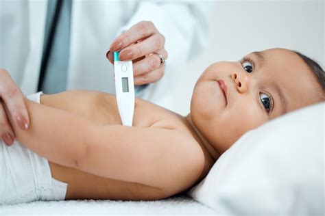 O Que Fazer Quando Está Com Febre - Bebê com febre: o que fazer e quando buscar ajuda