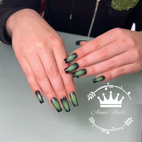 Refresh with 30 Green Ombre Nail Designs in 2024