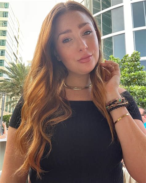 Alex Ferguson Model - Tell me… How do you stick to your healthy habits