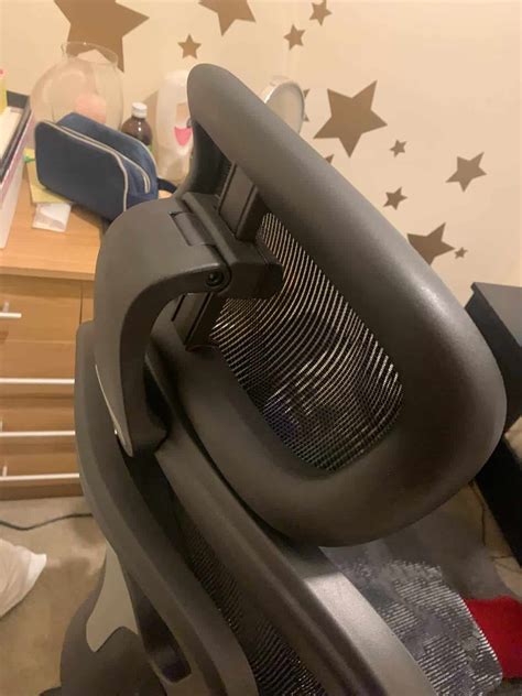 Best Office Chair For Neck & Shoulder Pain UK: Say Good Bye!