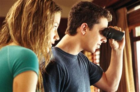 Paranoja (DISTURBIA, 2007) - Film