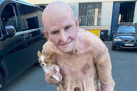 Demi Moore reveals nude prosthetics from “The Substance”: Been holding