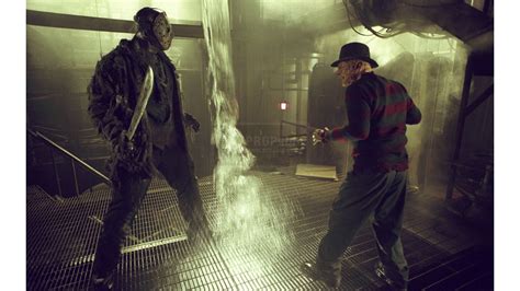 Freddy Krueger (Robert Englund) Partial Costume Set - Freddy vs Jason ...