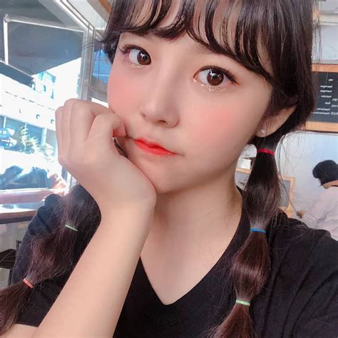 Pin en kpop beauty | Pink, Cabello
