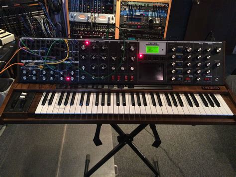 Nakura : Moog Minimoog Voyager XL Info:...