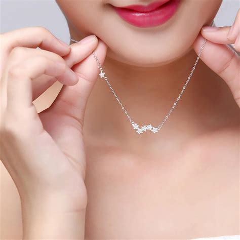Wonder Cute Crystal Star Floating Pendant Necklace in Silver – MyBodiArt