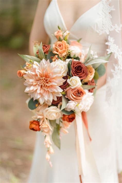 Small Cascade Bridal Bouquet in Sunset Terracotta | Fall wedding