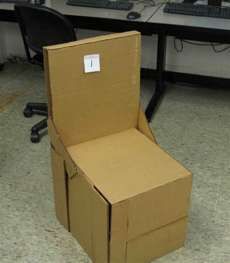 chair from cardboard 1