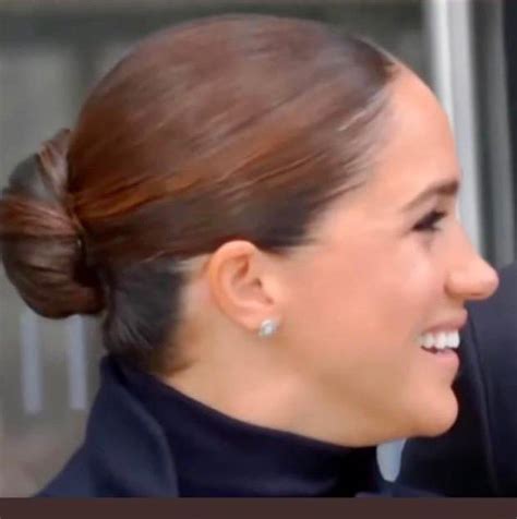 What Happened to Meghan's Mole on Twitter? - u381zkp