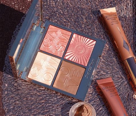 Charlotte Tilbury Glowgasm face palettes review, photos, swatches