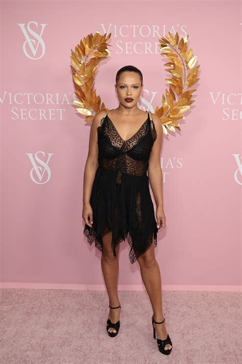 2023 Victoria’s Secret World Tour: What The Stars Wore | The Chronicle