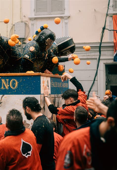 Carnage at Carnival: Ivrea’s Battle of the Oranges - Italy Segreta