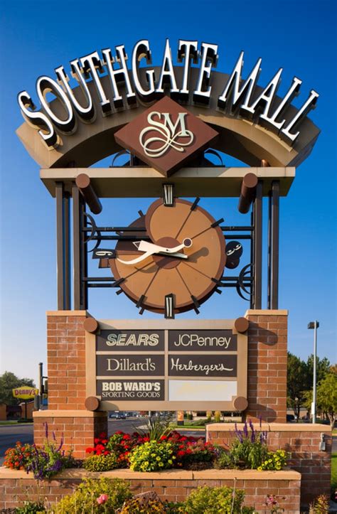 SOUTHGATE MALL MAIN ENTRY