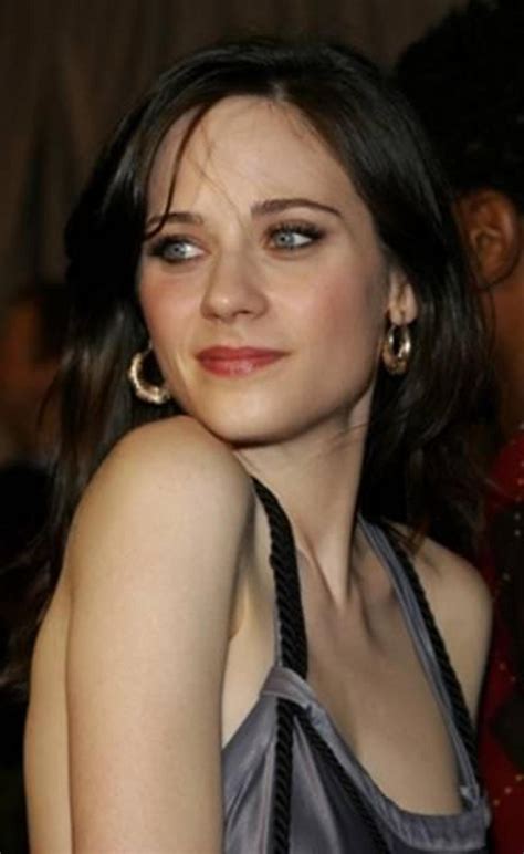 Zooey Deschanel Pictures. Hotness Rating = 9.59/10