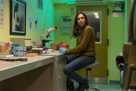 Download Rosario Dawson In Netflix Luke Cage Wallpaper | Wallpapers.com