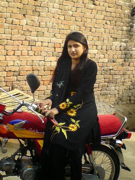 Pin di Village girl