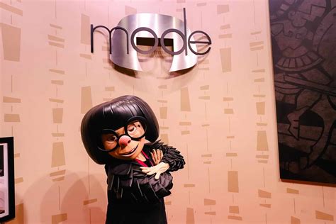 edna mode disney cruise  pixar day  sea introduces edna mode