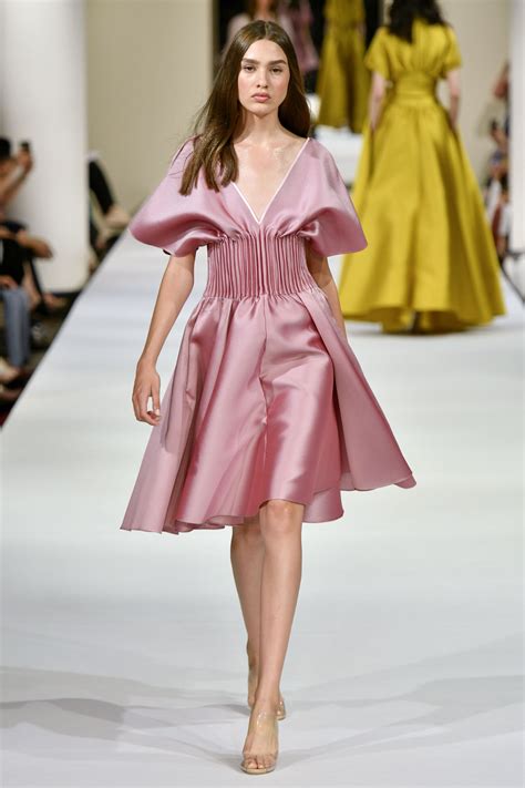 Alexis Mabille Couture Fall 2018 [ PHOTOS ]