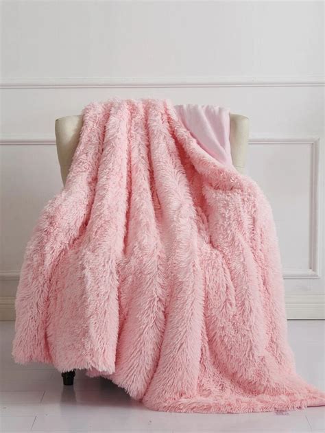 Solid Fuzzy Blanket | Luxury blanket, Plush blanket, Fluffy blankets