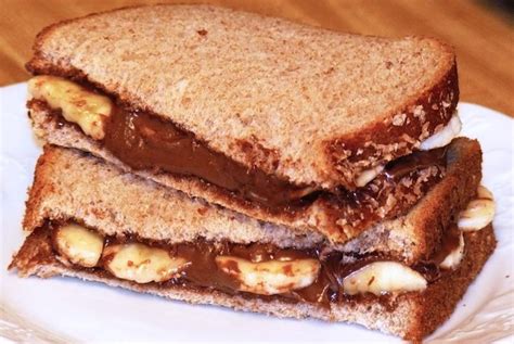 Banana Nutella Sandwich | Banana nutella, Nutella sandwich, Food