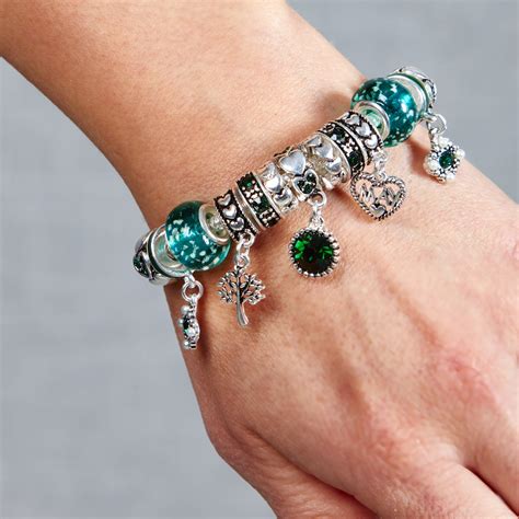 wear  charm bracelet  sara wentworth blog