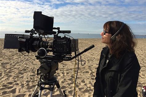 leslie small dialed  entertainment los angeles agency