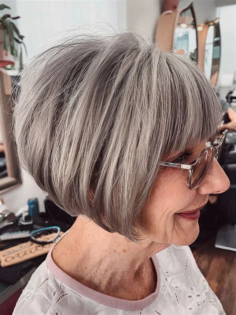 The Most Flattering Ways To Style A Short Inverted Curly Bob For A Modern And Chic Everyday Look 13