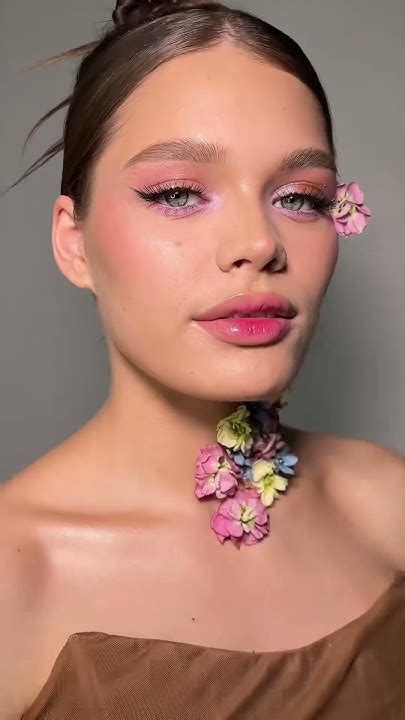 flower makeup🌸макияж с цветами💐 - YouTube