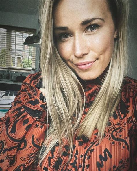 First Dates star Laura Tott reveals she's pregnant with first child