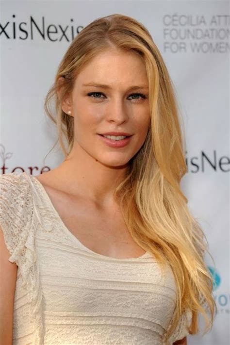 Cynthia Kirchner - Biografía, mejores películas, series, imágenes y