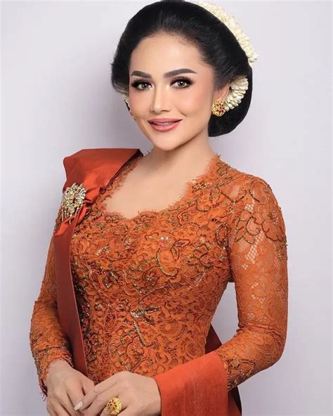 portraits  krisdayanti  ameenas tedak sinten event beautifully
