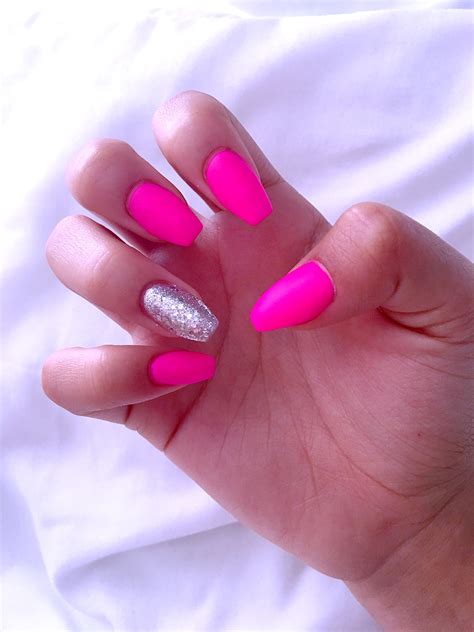 hot pink nails with glitter ring finger #matte #hotpink | Hot pink nails, Nail designs glitter ...