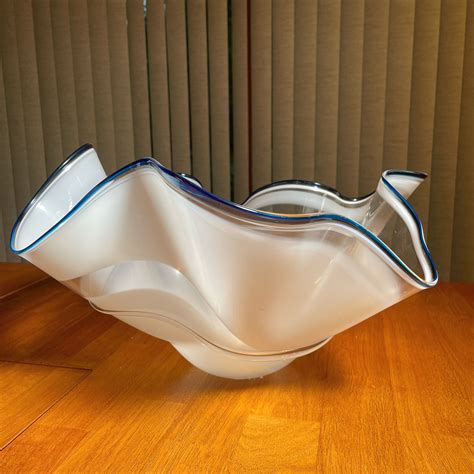 CHIHULY STYLE ART GLASS BOWL