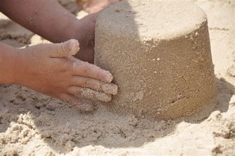 Sand,hand,beach,summer,vacation - free image from needpix.com