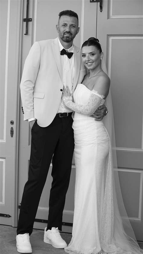 Naked Wife Photos, Download The BEST Free Naked Wife Stock Photos & HD