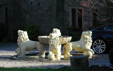 Staffordshire Photo: Bagnall lions