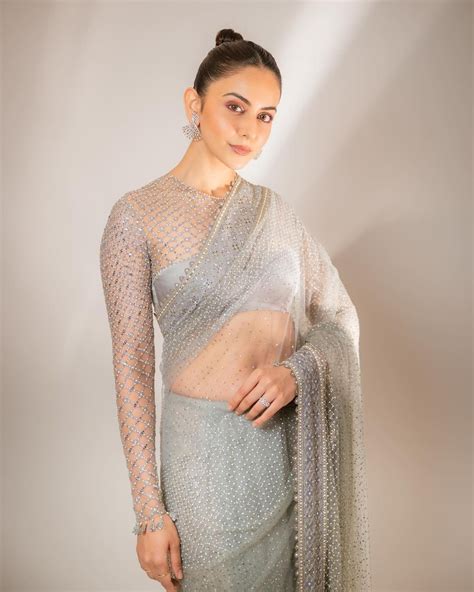 Rakul Preet Pics: नेट साड़ी में अप्सरा लगीं रकुल प्रीत, एक्ट्रेस की एक ...