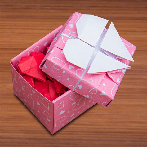 How To Make an Origami Heart Box With Lid — The Little Genius Workshop