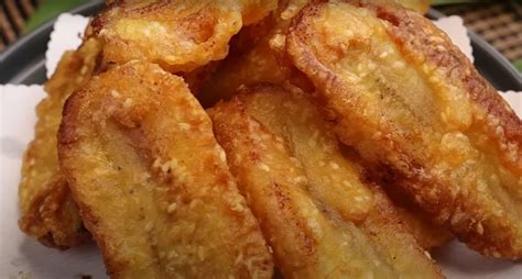 pisang goreng indonesian banana fritters recipe recipesnet