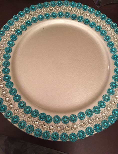 Pin by Elaine Sena Pontes Ferreira on Craft | Charger plates decor, Diy ...