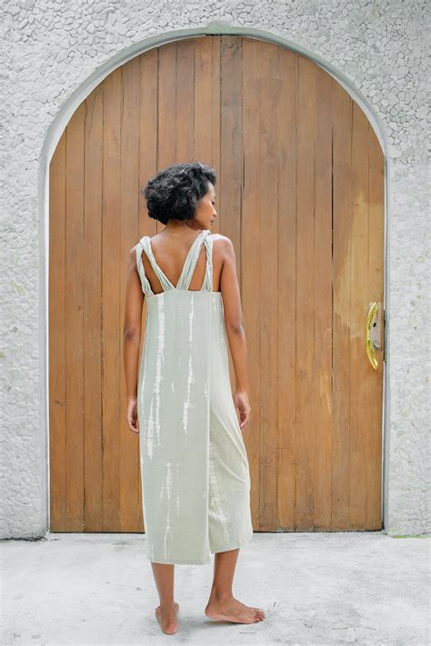 Sustainable, Nature-Inspired Women's Fashion Singapore & Worldwide – Su ...