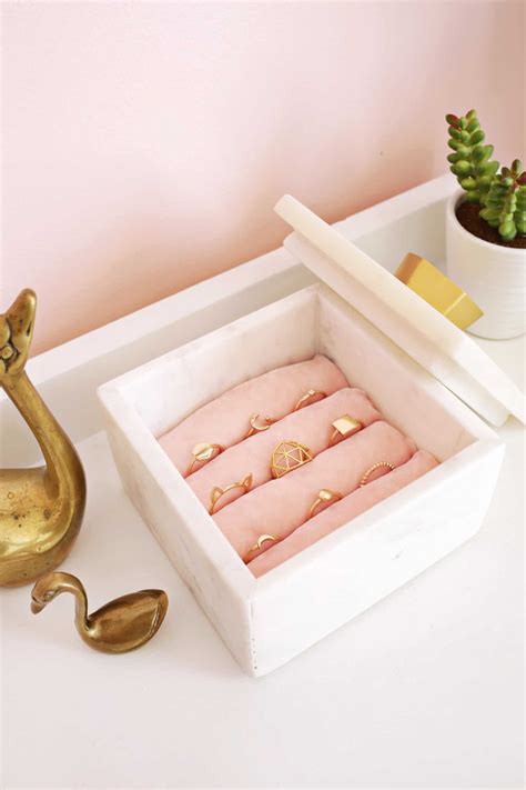 jewelry holder diy 1