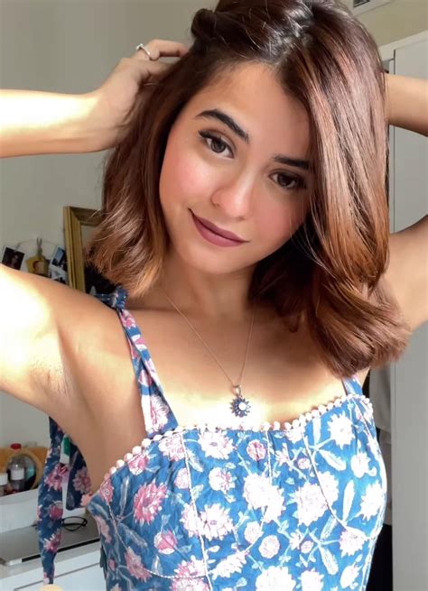cute face  sexy armpits    combo ractressarmpitfans