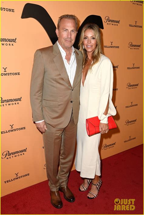 Kevin Costner & 'Yellowstone' Cast Celebrate Season 2 Premiere - Watch ...