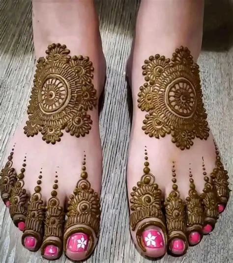 Mandala Mehndi Design Easy and Beautiful - Mahendidesign.com