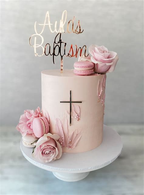 naked cake  fresh flowers chaos couture cakes  nadia