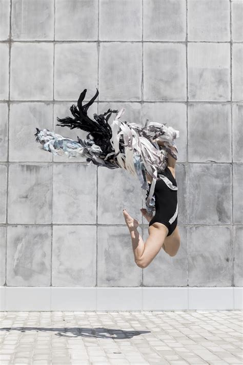 Camille Meyer | Dancer, performer, artist.