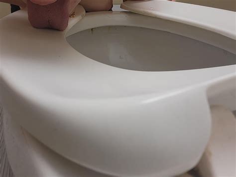 Slave cleaning public toilets for fun : r/slave_humiliation