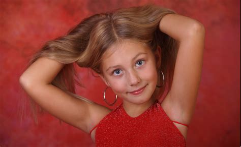 alisa grisyuk  kupalnike  foto